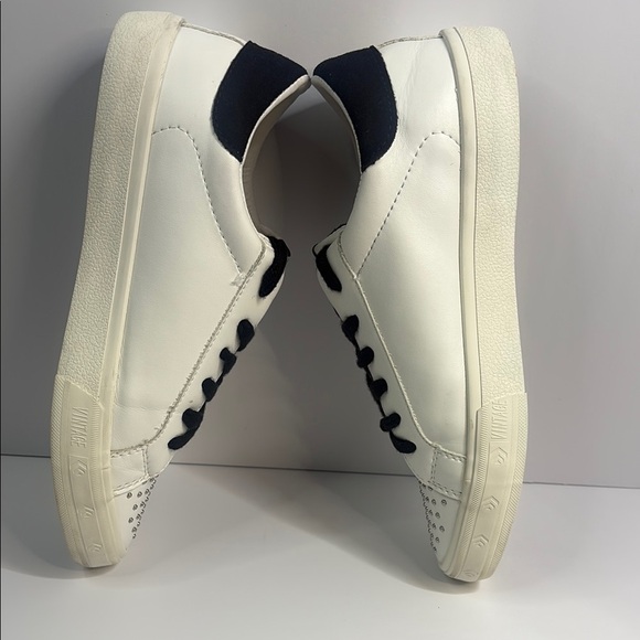 Vintage Havana White and Black Athletic Shoes - Picture 11 of 11